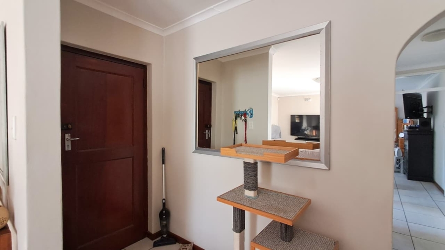 3 Bedroom Property for Sale in Zoo Park Western Cape
